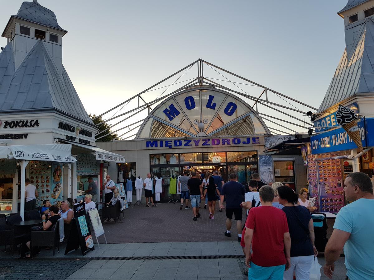 Osrodek Wczasowy Zloty Dab - Domki Miedzyzdroje Exterior foto